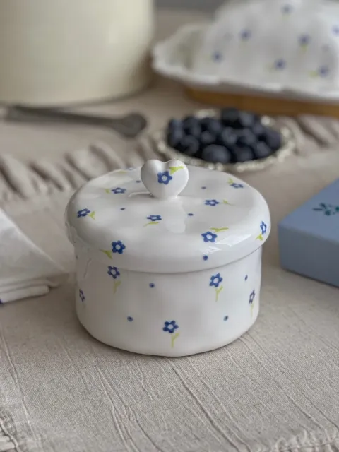 Сахарница с крышкой керамическая