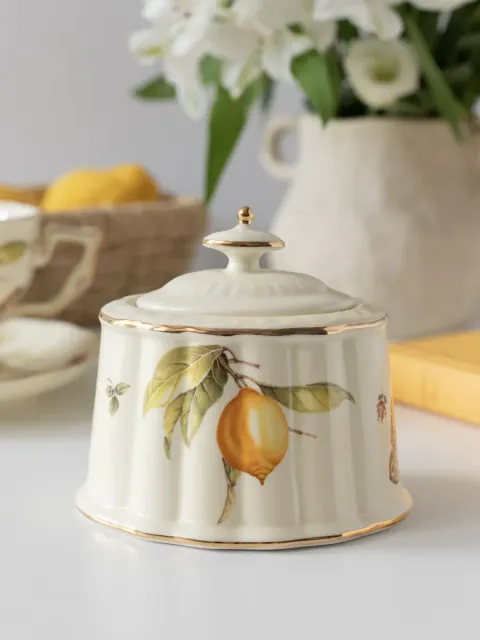 Сахарница с крышкой керамическая